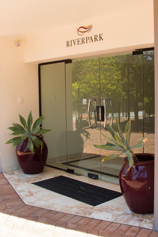 Riverpark - Studio Apartment Брисбен Экстерьер фото